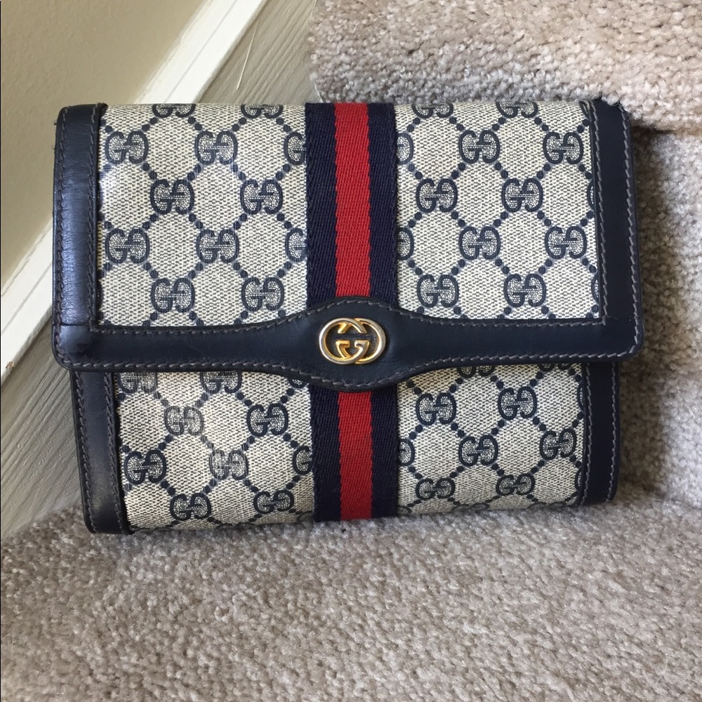 👜 Gucci Parfums 1980s Vintage Clutch
